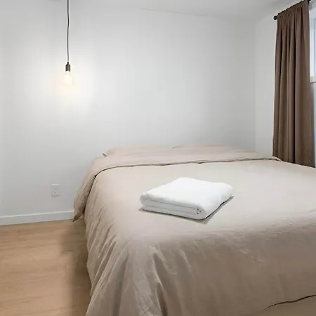 5-bedroom In The Center - Perfect Base For Groups Apartman *
